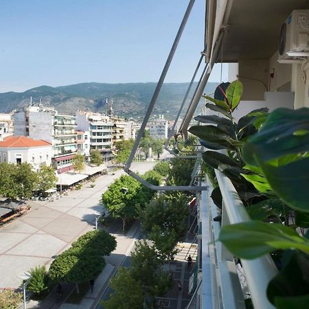 Urban Chic Luxury At The City Center Kalamata Exterior photo